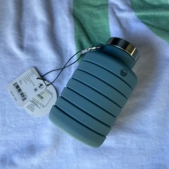 Free People Movement Expandable Water Bottle bag accessory - Picture 2 of 3